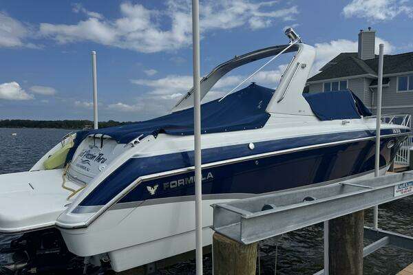 Photo of the 2007 Formula 330 Sun Sport