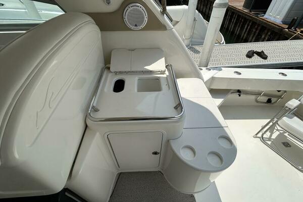 33ft Sea Ray Yacht For Sale