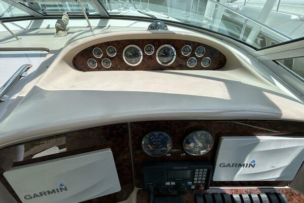 33ft Sea Ray Yacht For Sale