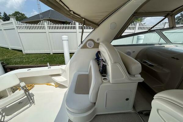 33ft Sea Ray Yacht For Sale
