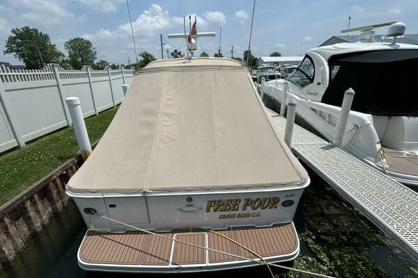 33ft Sea Ray Yacht For Sale