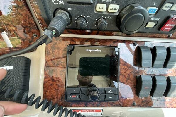 33ft Sea Ray Yacht For Sale