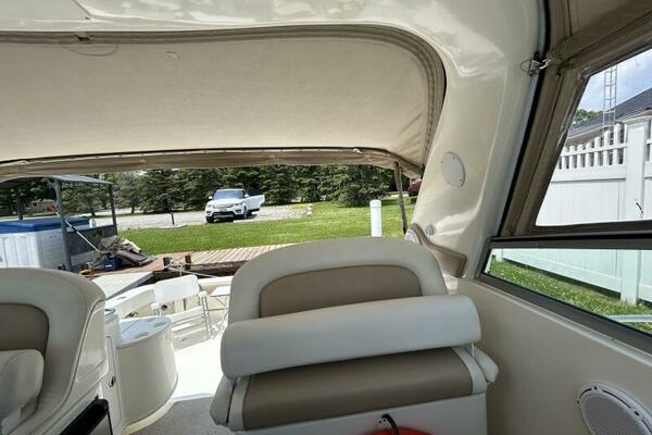 33ft Sea Ray Yacht For Sale