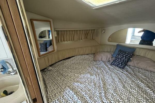 33ft Sea Ray Yacht For Sale