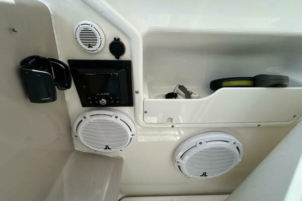 33ft Sea Ray Yacht For Sale