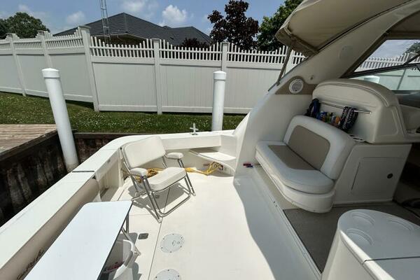 33ft Sea Ray Yacht For Sale