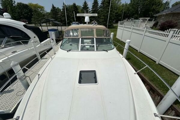 33ft Sea Ray Yacht For Sale