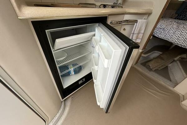 33ft Sea Ray Yacht For Sale