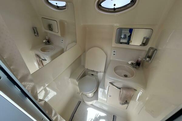 33ft Sea Ray Yacht For Sale