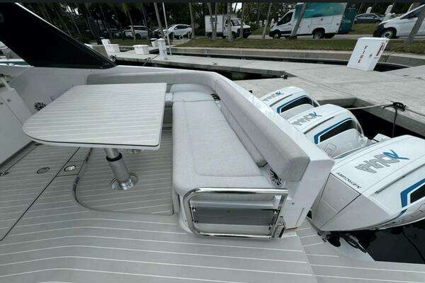 Azimut Verve 42 Yacht For Sale
