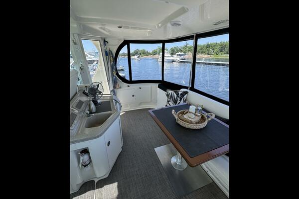 39ft Sea Ray Yacht For Sale