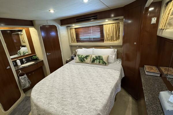 39ft Sea Ray Yacht For Sale