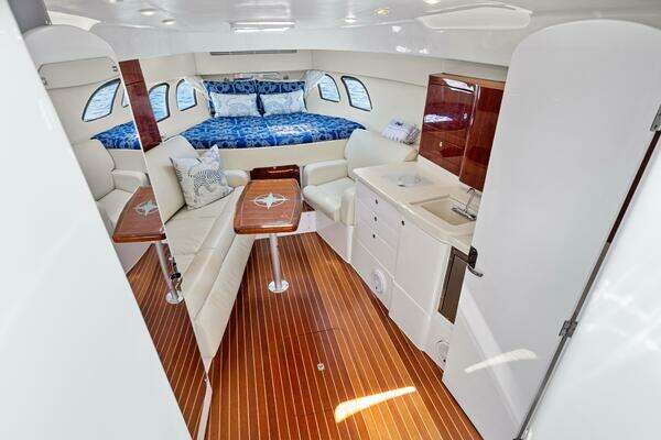 Intrepid 430 Sport Yacht Yacht For Sale