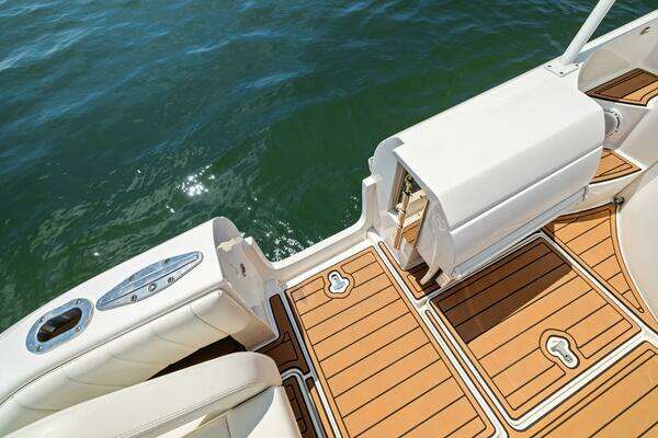 Intrepid 430 Sport Yacht Yacht For Sale