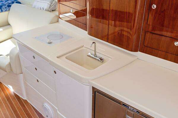 Intrepid 430 Sport Yacht Yacht For Sale
