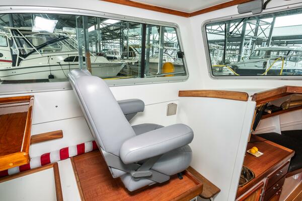 ANNE ELISE 33ft Devlin Yacht For Sale ANNE ELISE 33ft Devlin Yacht For Sale