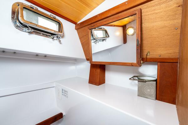 ANNE ELISE 33ft Devlin Yacht For Sale ANNE ELISE 33ft Devlin Yacht For Sale