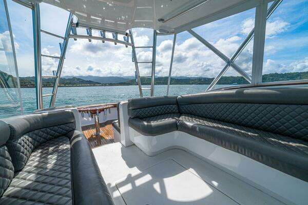 Maverick Yachts Costa Rica 36 Walkaround Yacht For Sale