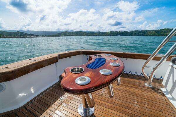 Maverick Yachts Costa Rica 36 Walkaround Yacht For Sale