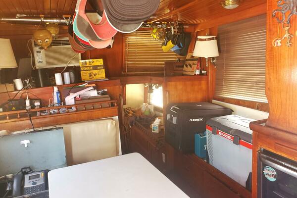 LELE WAI 34ft CHB Yacht For Sale