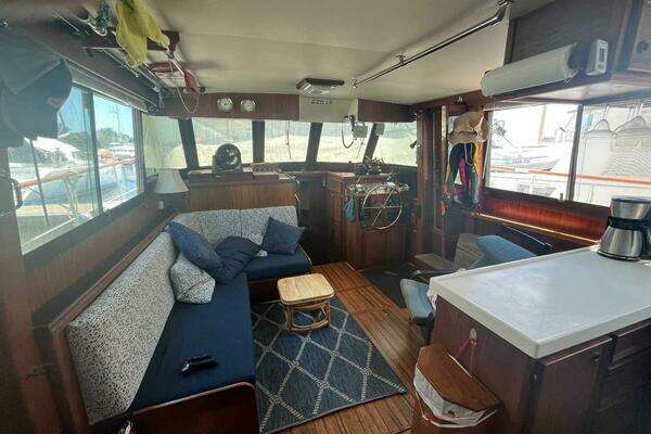 Photo of the 1980 Hatteras 42LRC "Still The One"