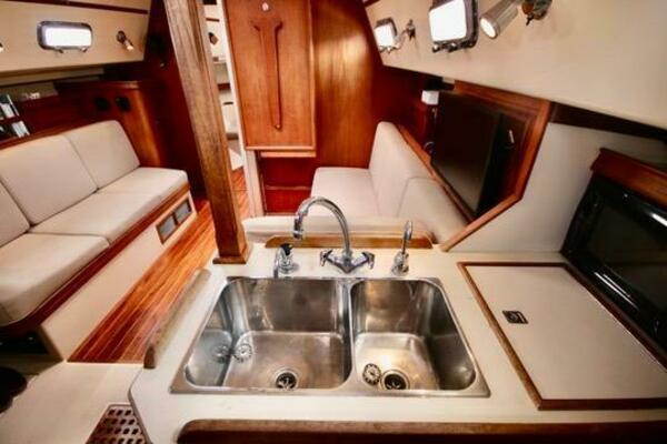 Solasta 35ft Island Packet Yacht For Sale Solasta 35ft Island Packet Yacht For Sale