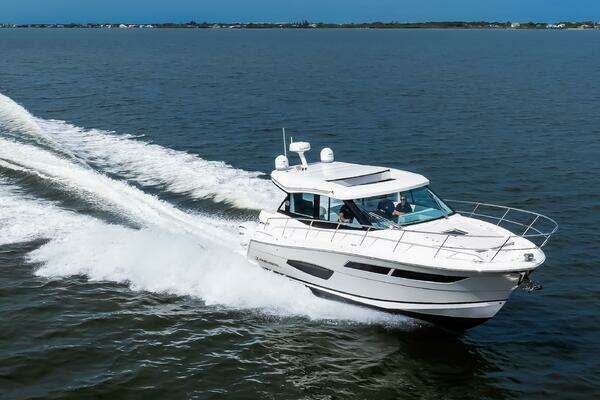 Regal 38 XO Yacht For Sale