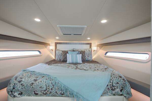 Regal 38 XO Yacht For Sale