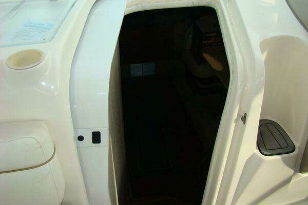 2002 Rinker 37