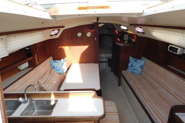 30ft Catalina Yacht For Sale