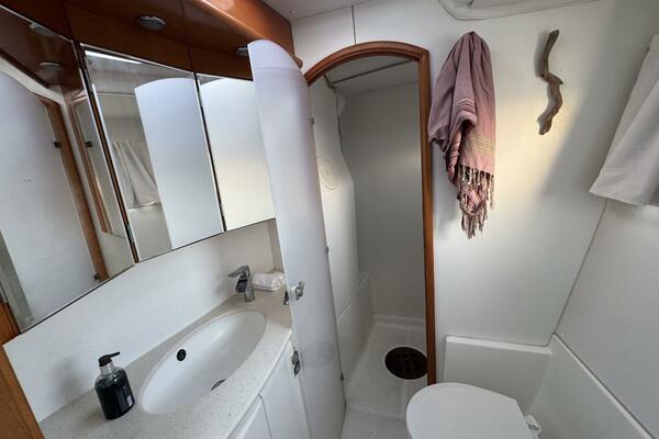 Caelestis 44ft Lagoon Yacht For Sale