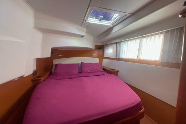 Caelestis 44ft Lagoon Yacht For Sale