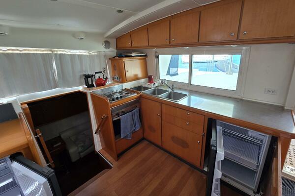 Caelestis 44ft Lagoon Yacht For Sale