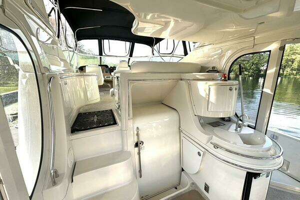 Carver 466 Motor Yacht Yacht For Sale