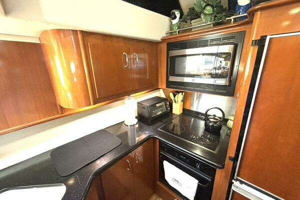 Carver 466 Motor Yacht Yacht For Sale