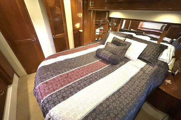 Carver 466 Motor Yacht Yacht For Sale