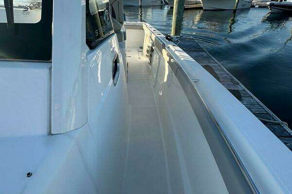 Pursuit  Yacht For Sale