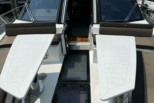 Galeon 640 Fly Yacht For Sale