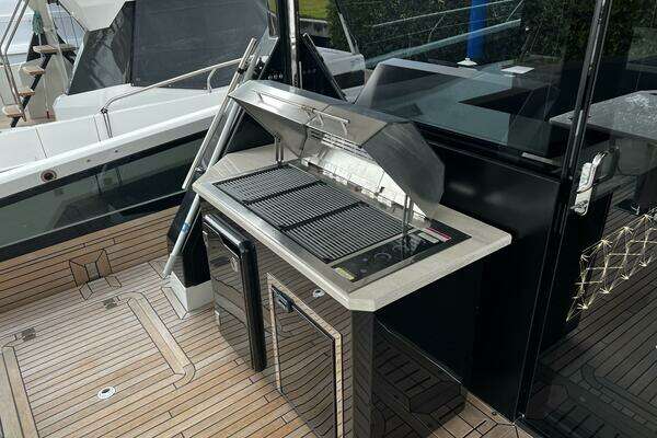 Galeon 640 Fly Yacht For Sale
