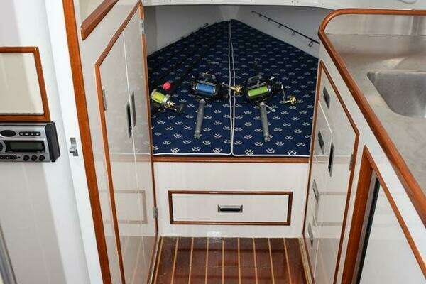 Rybovich Express Walkaround Yacht For Sale