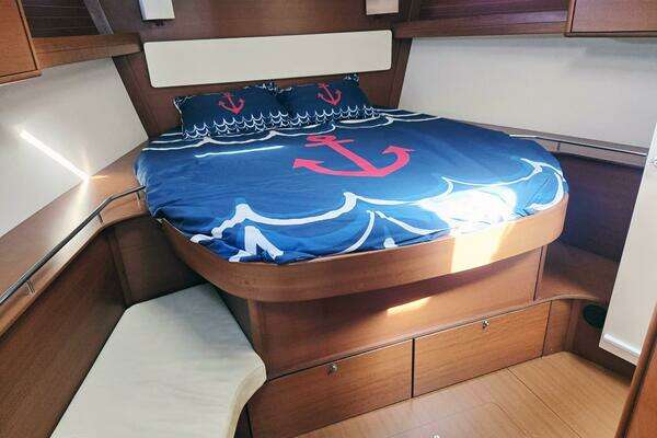 Dufour 525 Grand Large Yacht For Sale