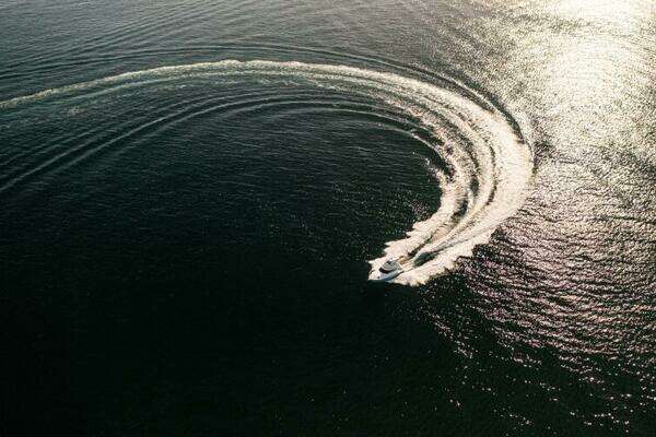 Riviera 40 Flybridge Yacht For Sale