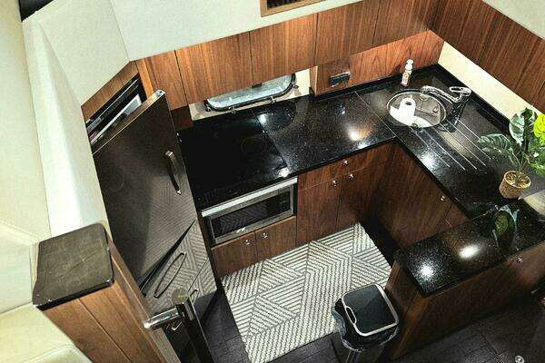 Sunseeker 53 Manhattan Yacht For Sale