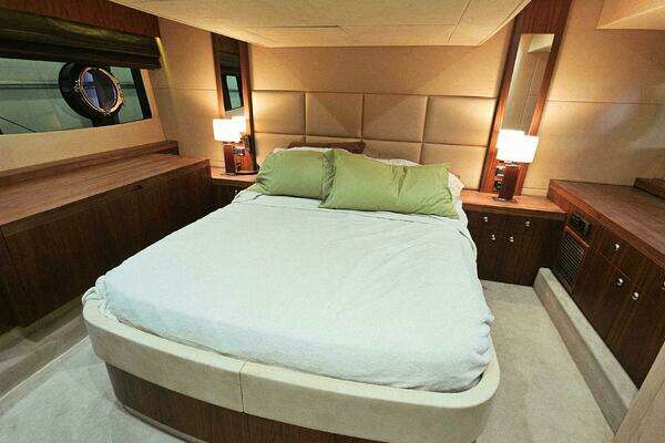 Sunseeker 53 Manhattan Yacht For Sale