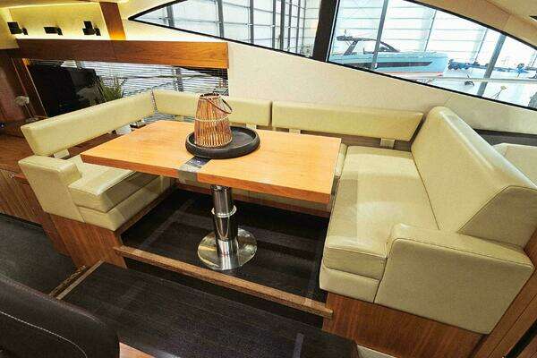 Sunseeker 53 Manhattan Yacht For Sale