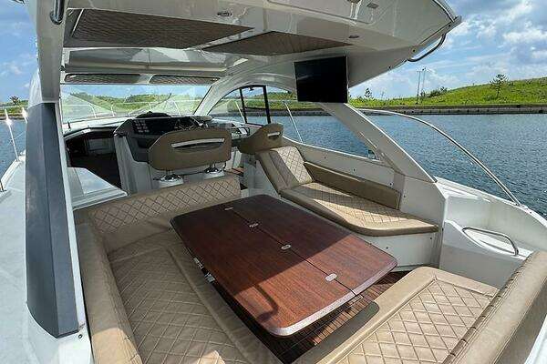 2013 Beneteau 38