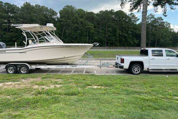 Photo of the 2018 Grady-White 