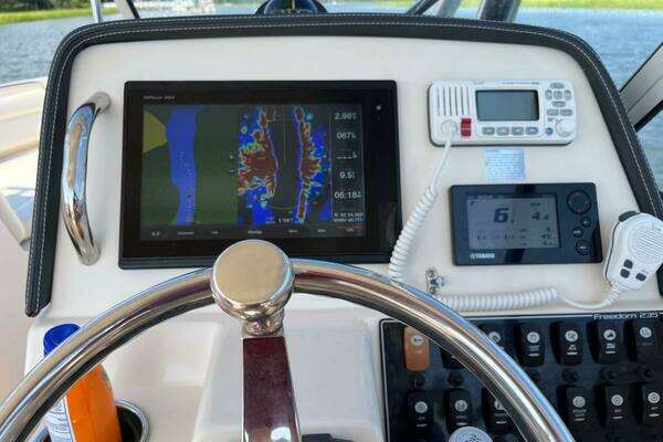 Photo of the 2018 Grady-White 