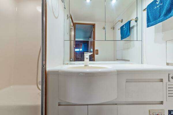 Ocean Alexander  Yacht For Sale