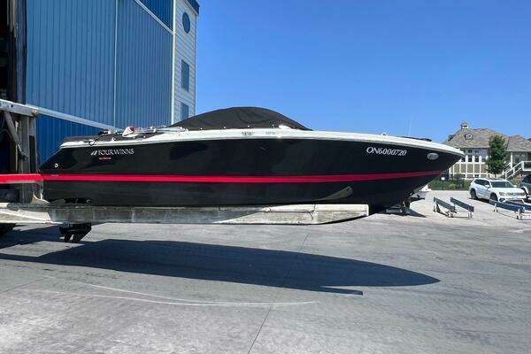 21-ft-Four Winns-2016-H210- Midland Ontario Canada  yacht for sale